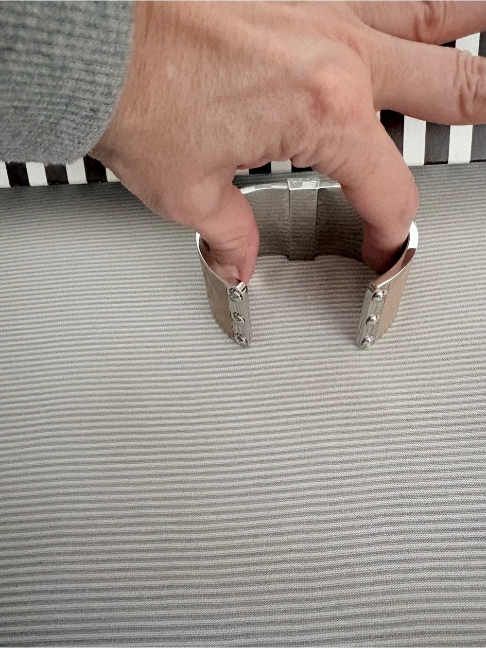 Henri Bendel Open Cuff Bracelet - Picture 4 of 9